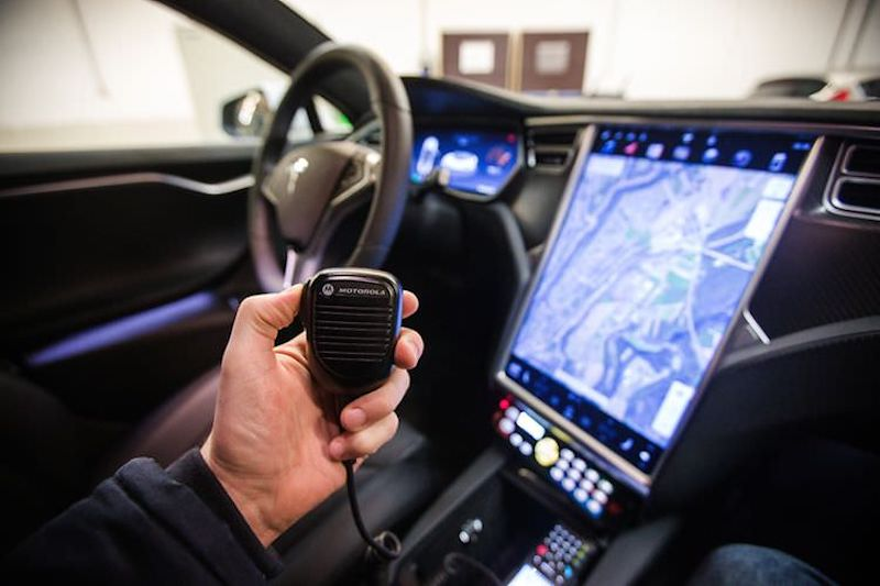 Illustration for article titled La policía de Luxemburgo lleva meses sin poder usar sus Tesla Model S porque no logran la homologación alemana